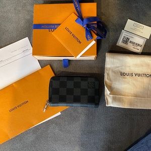 Louis Vuitton Zippy Coin Purse Vertical